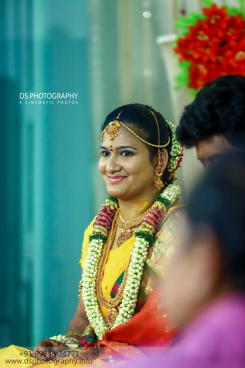 Best Candid Sourashtra Wedding photographer In Madurai